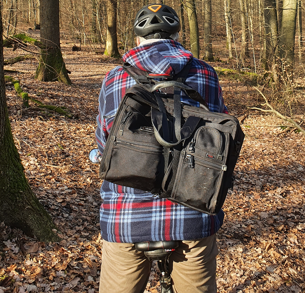 Laptop Tasche Rucksackersatz Rückengurt Laptop auf Fahrrad Rückentransport Handsfree Laptop und Computer